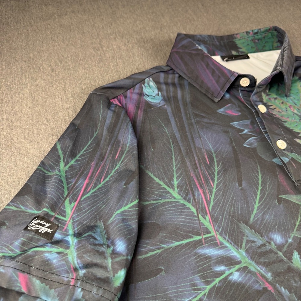 Sunday Swagger Mens Tropical Botanical Golf Polo Shirt Dark Floral Print Large